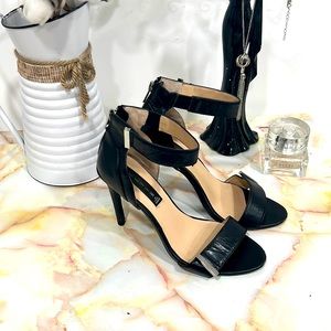 Super cute Steve Madden pumps!!!